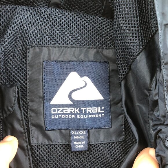 Ozark Trails Mens Windbreaker Jacket Size XL/XXL Outdoors Full Zip Navy Hooded - Picture 7 of 15